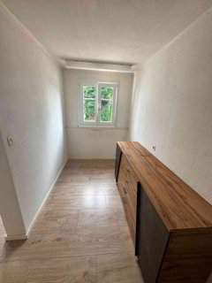 undefined 1/5