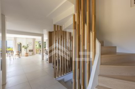 Komplett renovierte Villa mit Meerblick 1/5