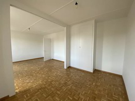 Appartement de 3 pièces au rez-de-chaussée supérieur 1/5