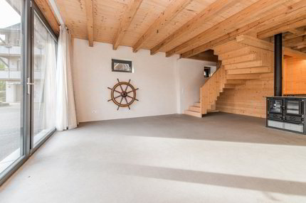 FREISTEHENDES 2 ½ ZIMMER HAUS AN ZENTRALER LAGE 1/5
