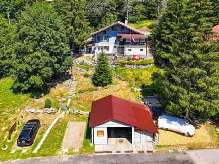 Joli Chalet à potentiel! 1/5