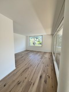 Helle 3.5-Zimmer-Wohnung mit Bergsicht an ruhiger Lage 1/5