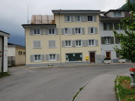 kleine, gemütliche 2-Zimmerwohnung zu vermieten im Zentrum von Ennenda 1/5