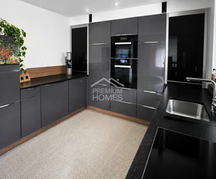 Maison de 5 pièces en vente à Oberhofen AG (Mettauertal) - 271 m² 1/5