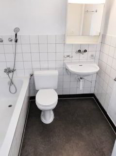 Spacieux appartement de 5 pièces avec balcon et belle vue à Fribourg 1/5