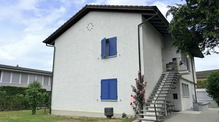 Attraktives Zweifamilienhaus in der Zone W3 1/5