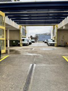 Vos ateliers industriels ou stockage - Dépôt - de 40 m2 à 230 m2 au prix de 210 CHF le m2/an 1/5