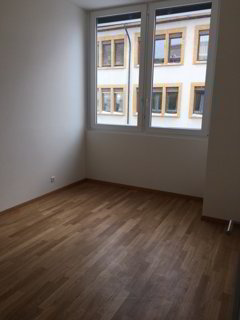 2-Zimmer-Wohnung im 3. Stock 1/3