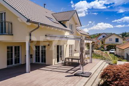 Exklusives 9.5 Zimmer Einfamilienhaus in Schlattingen, TG 1/5