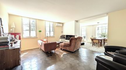 Casa di charme con giardino d'inverno e panorama sulle montagna 1/5