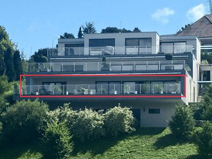 Riesige Terrasse mit atemberaubender Aussicht an bevorzugter Lage 1/5