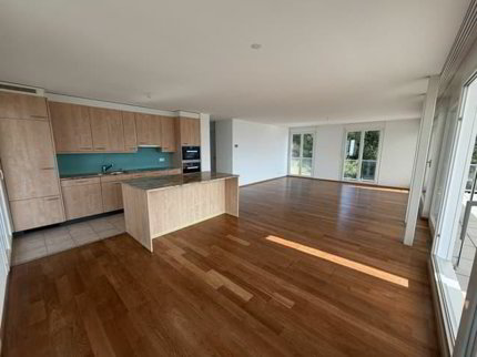Appartement 5.5 pièces à Chardonne 1/5