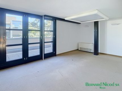 Bureau de 232 m2 idéalement situé au centre de Nyon 1/5