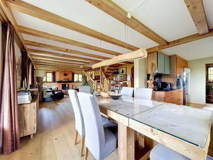 Grand chalet de 3 appartements avec vue panoramique 1/5
