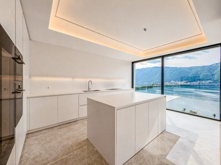 Grande appartamento con giardino e splendida vista lago a Bissone 1/5