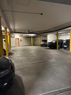 Tiefgaragenparkplatz mit Elektroanschluss in der Stadt Zürich 1/1