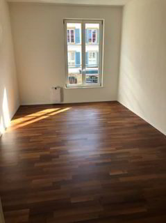Moderne 3.5-Zimmer-Wohnung im Herzen von Nidau 1/5