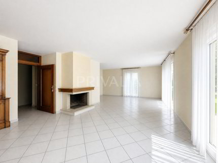 Exclusive: Exceptional Family Villa in Genthod 1/3