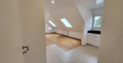 Appartement sous le toit de 2.5 pièces en vente à Couvet - 52 m² 1/5