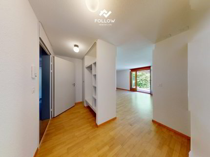 Gemütliche und teilsanierte 2,5 Zimmer Wohnung mit Gartensitzplatz 1/5
