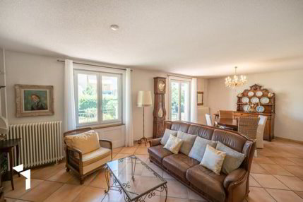Fehr Immobilien - Top gepflegtes 5.5-Zimmer-EFH an zentraler Lage 1/5