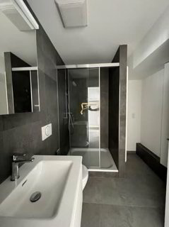 Moderne 2.5-Zimmer-Wohnung an zentraler Lage in Biel 1/5