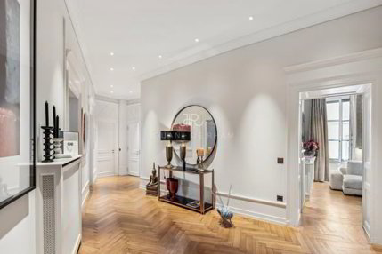 Appartement de caractère au coeur de la Vieille-Ville 1/5