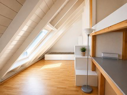 Maison mitoyenne de 6.5 pièces en location à Zwingen - 200 m² 1/5