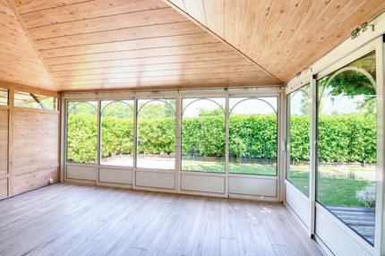 Co-Exclusivity : Charming family villa with a garden, veranda, and garage in Plan-les-Ouates / Troinex 1/5