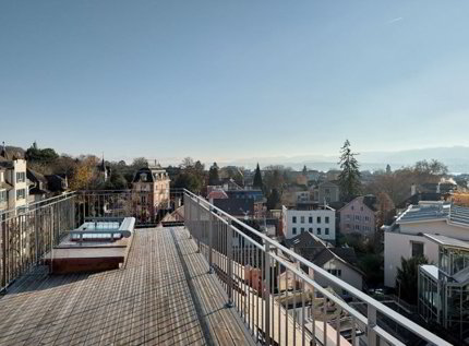 Moderne und helle Attikawohnung nahe Kreuzplatz 1/1