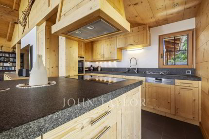 Chalet de 8 pièces en location à Haute-Nendaz - 300 m² 1/5