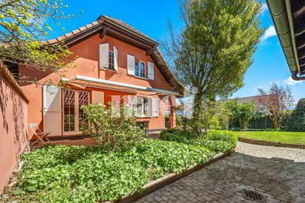 Maison individuelle de 5.5 pièces avec piscine à vendre à Neyruz 1/5