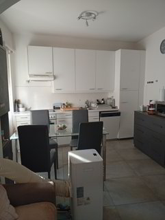 Zu vermieten in der Altstadt 2-Zimmer-Wohnung ruhig, teilmöbliert 1/5