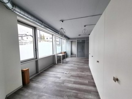Gewerbefläche im Zentrum von Fully 1/5