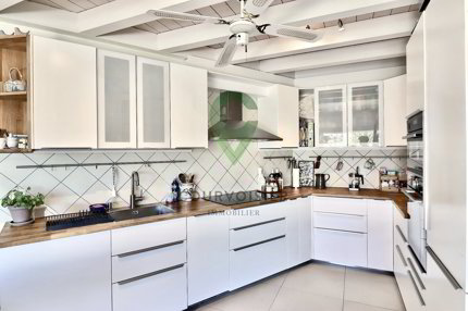 Duplex de 5.5 pièces en vente à Nyon - 195 m² 1/5