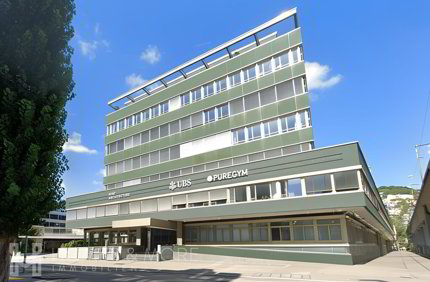 Bureau de 10 pièces en location à Zürich - 366 m² 1/3