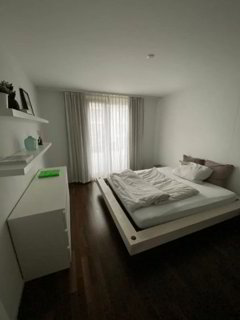 3.5-Zimmerwohnung an attraktiver Lage in Port 1/5