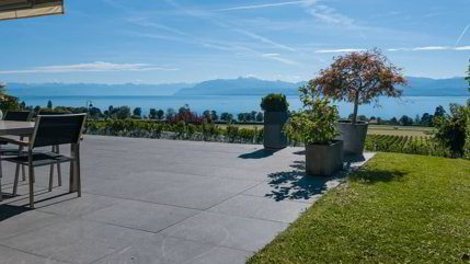 Charmant appartement de 3,5 pièces à Bursinel avec vue panoramique 1/5