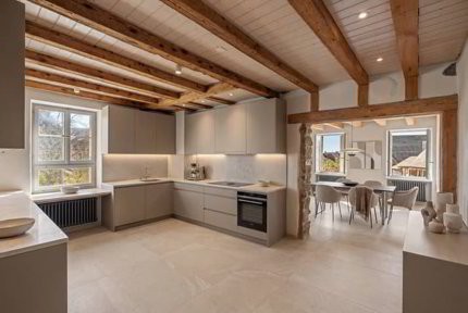 Maison à rénover avec vue sur le coeur du village 1/5
