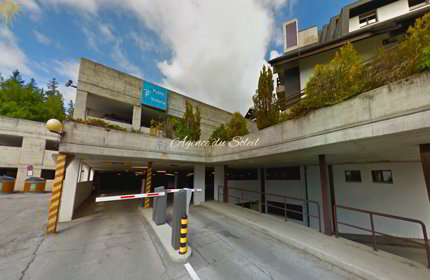 Disponible de suite Place de parc à louer en plein centre de Montana 1/1
