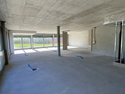 Vallorbe - le Day - Local commercial de plain-pied avec vitrines 1/5
