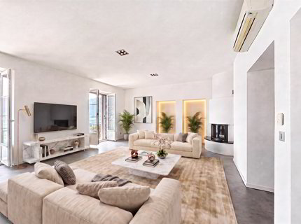 Appartement rénové de 5 pièces en vente à À deux pas du Casino - 190 m² 1/5