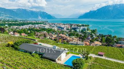 Sumptuous villa in the heart of the vineyards with spectacular views 1/5