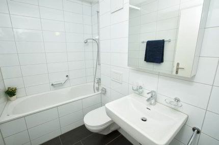 moderne 3.5-Zimmerwohnung in grüner Umgebung 1/5