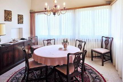 Appartement meublé de 4 pièces en location à Lauerz - 149 m² 1/5