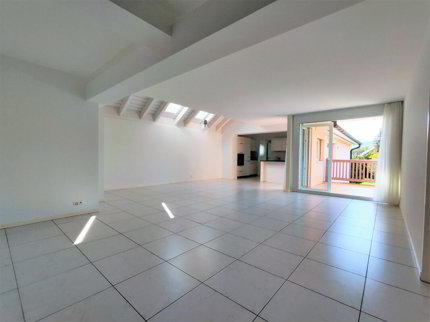 3 1/2 Zimmer-Wohnung im 1. OG 1/5