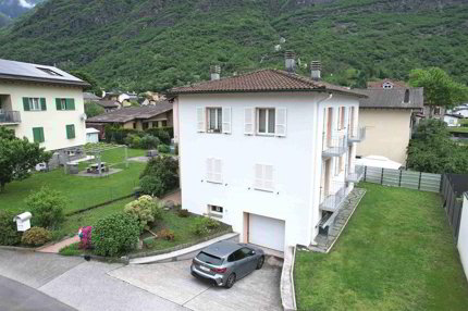 Maison double de 9 pièces en vente à Biasca - 180 m² 1/5