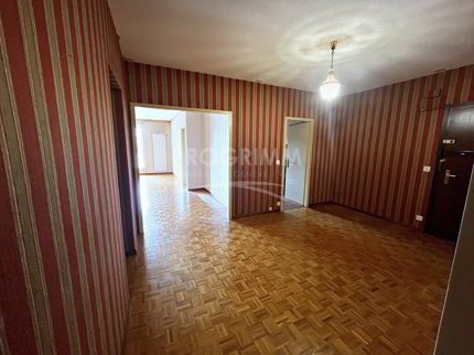 Nouveau - A rénover - Appartement de 5 pièces/145m2 avec grand balcon 8m2 - Cave + parking en sous-sol 1/5