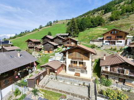 Maison 5.5 pièces sur 3 niveaux avec grande terrasse à St-Martin 1/5