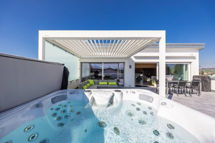 Rare à la vente : attique en duplex avec vaste terrasse 1/5